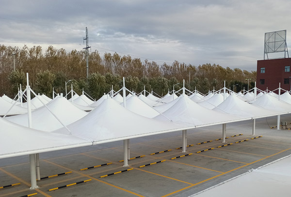 長春膜結(jié)構(gòu)停車棚應(yīng)該如何進(jìn)行清洗?